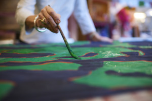 Isabelle De Borchgrave dans son atelier - credit David de Lossy